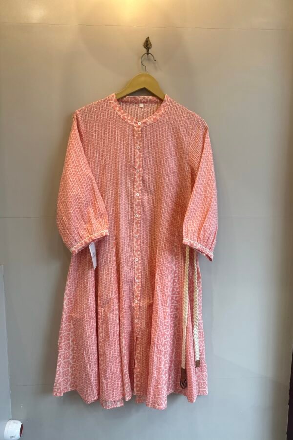 MODEST WEAR