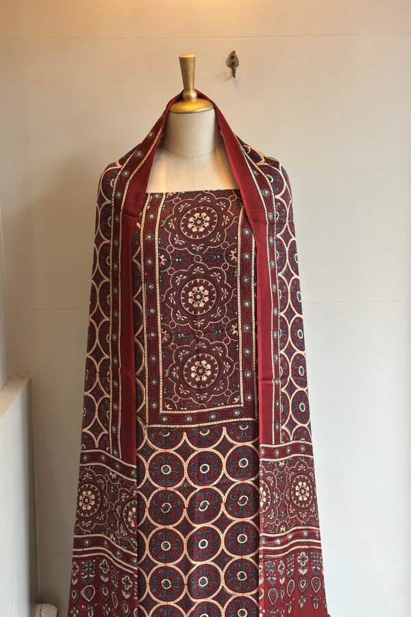 Shahzadi Lawn SHAHZADI LAWN