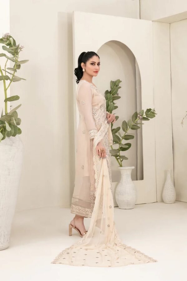 Shahzadi Lawn SHAHZADI LAWN