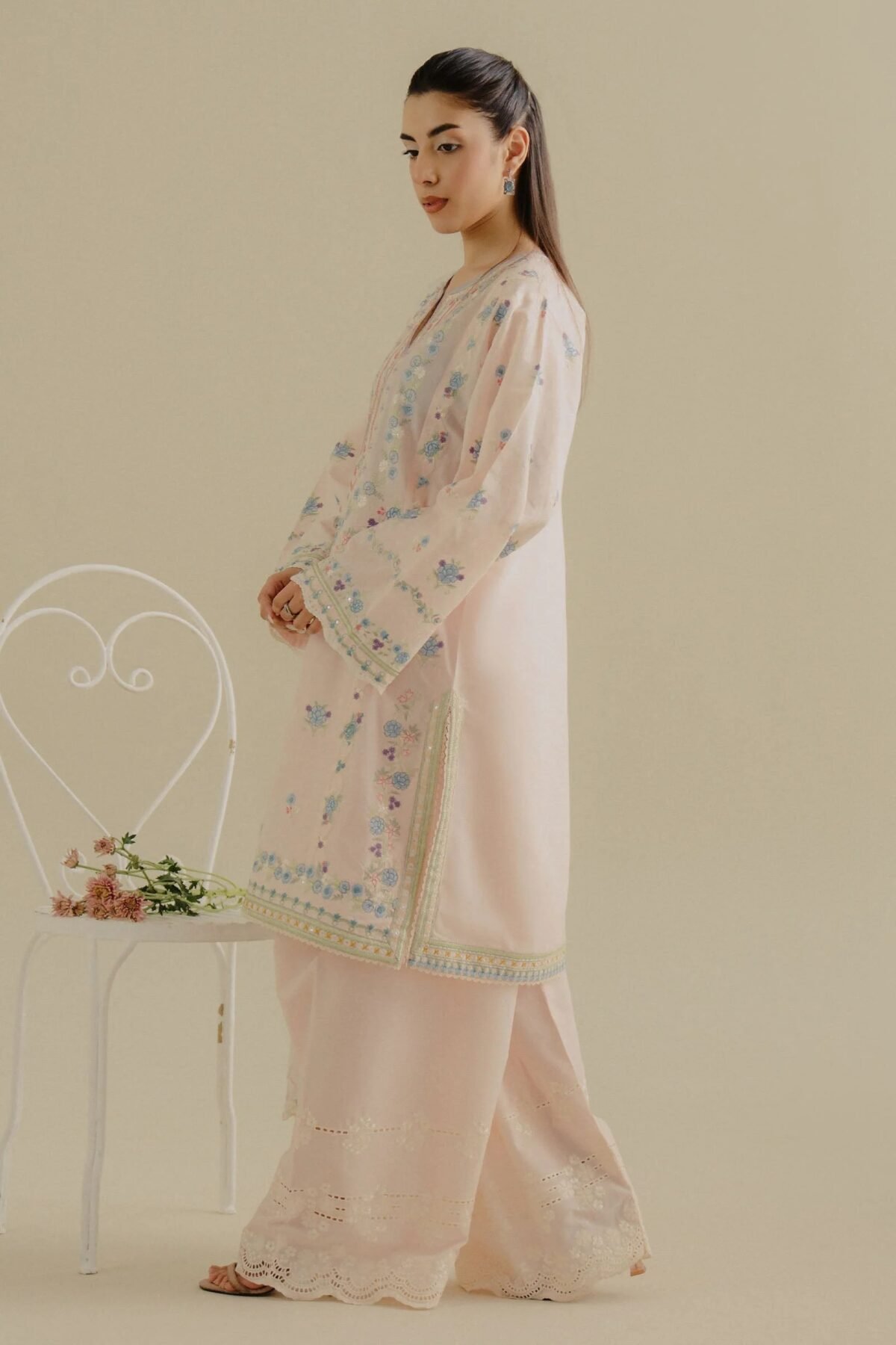 coco lawn SHAHZADI LAWN