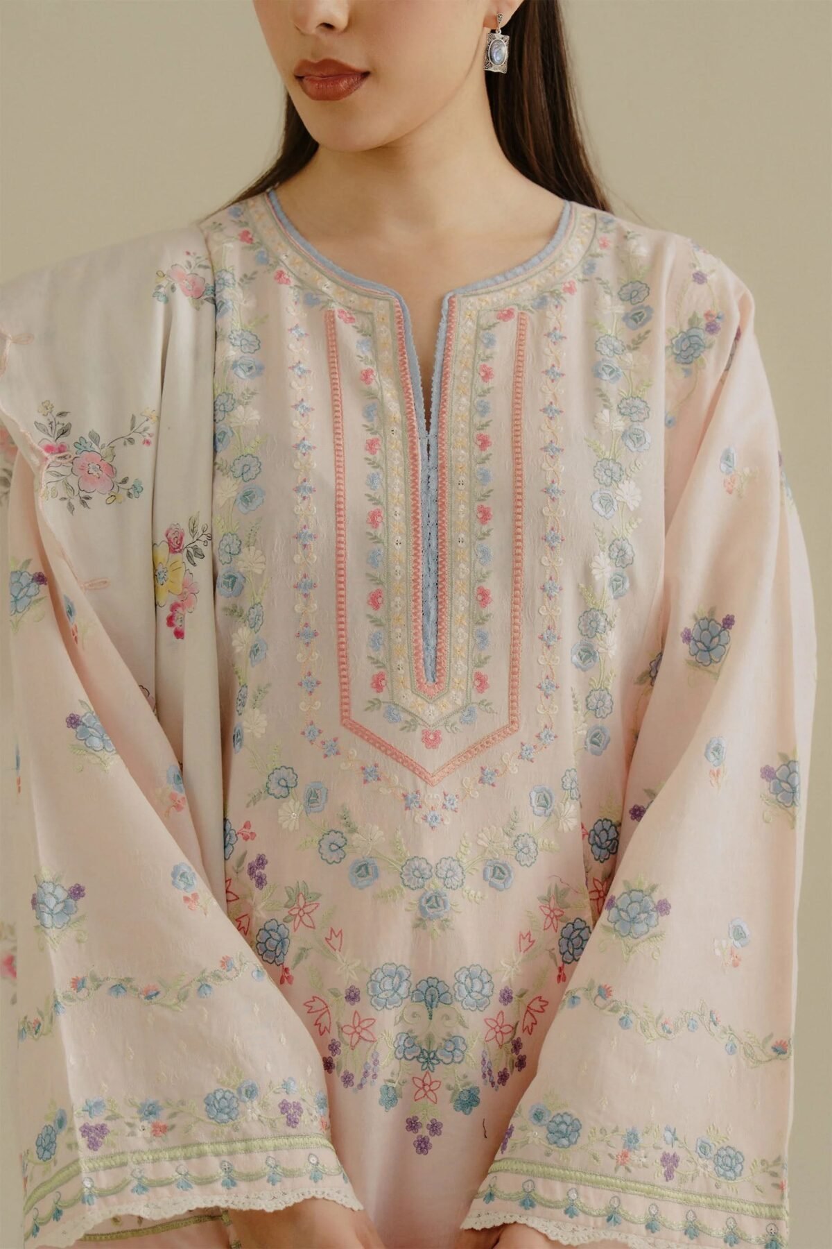 coco lawn SHAHZADI LAWN