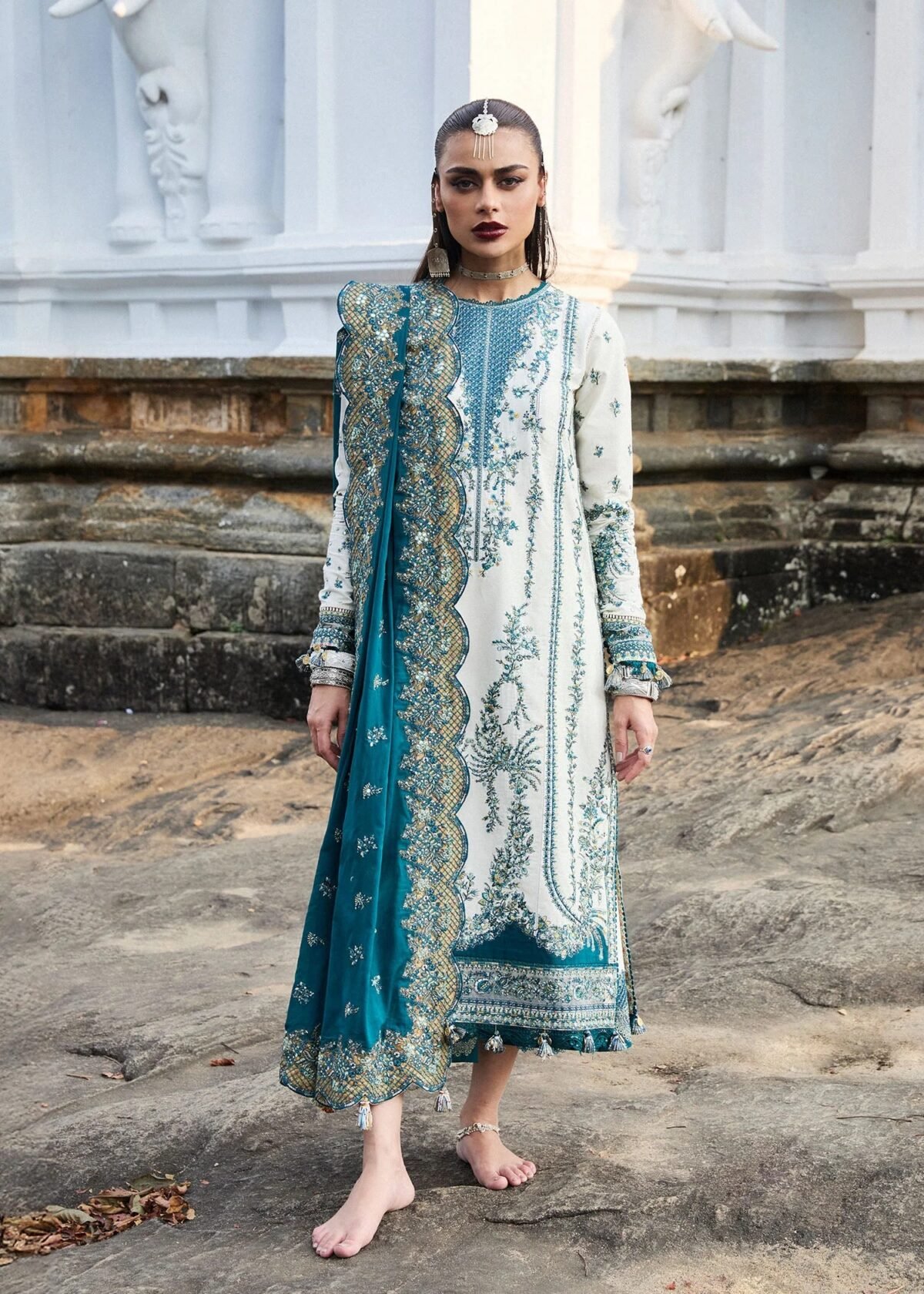 VEIL Luxury Lawn
