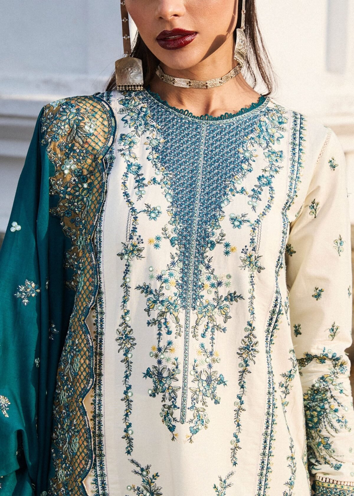 VEIL Luxury Lawn SHAHZADI LAWN