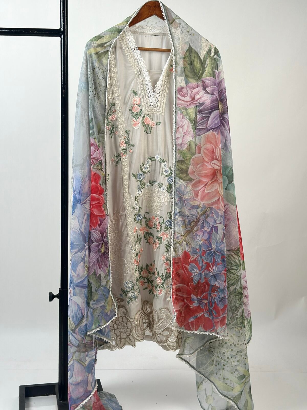 Pakistani Party Wear Lawn