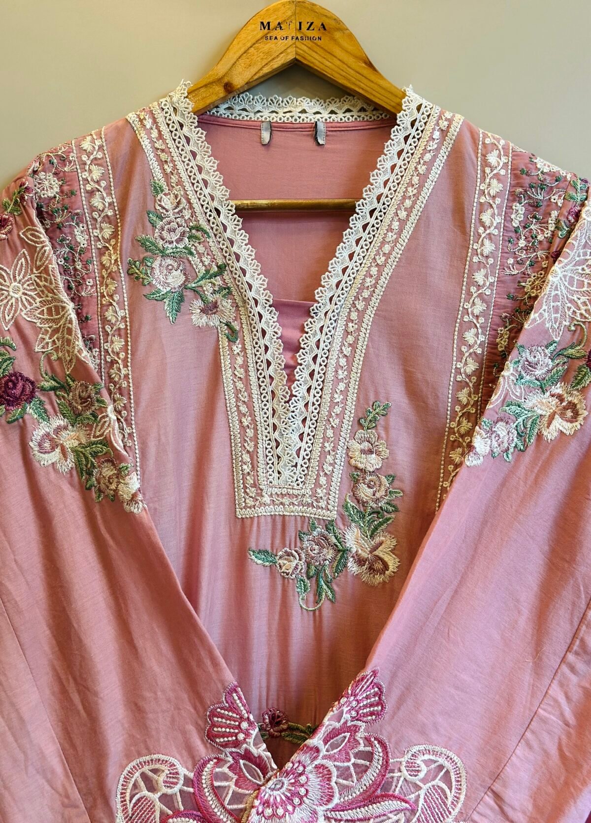 Pakistani Lawn 3Pc SHAHZADI LAWN