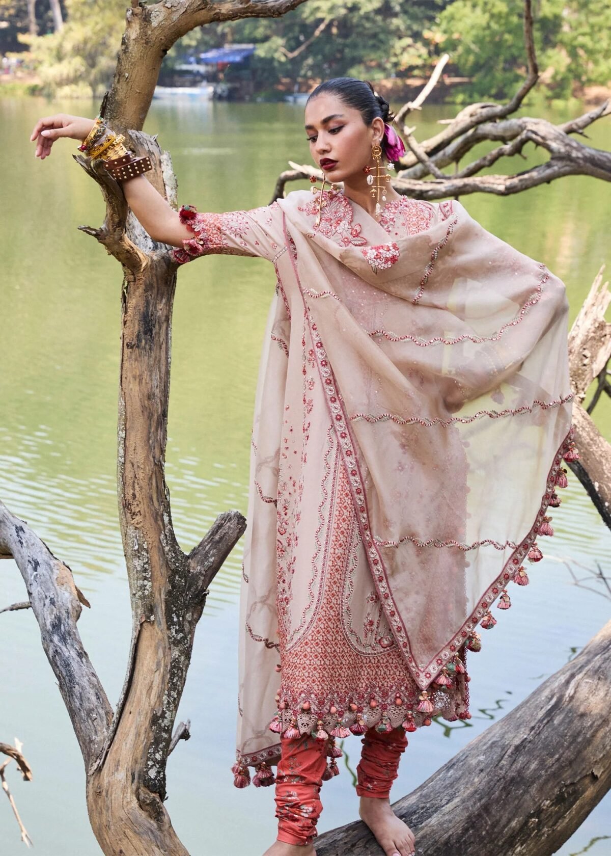 Mari Luxury Lawn SHAHZADI LAWN