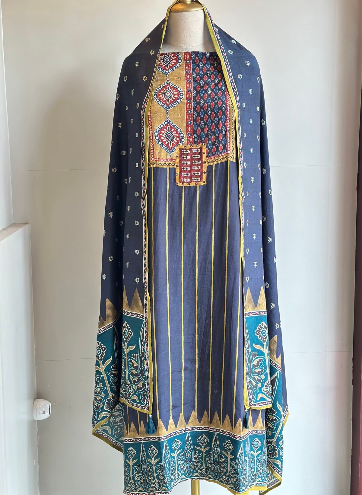 Unstitched casual wear 3Pc